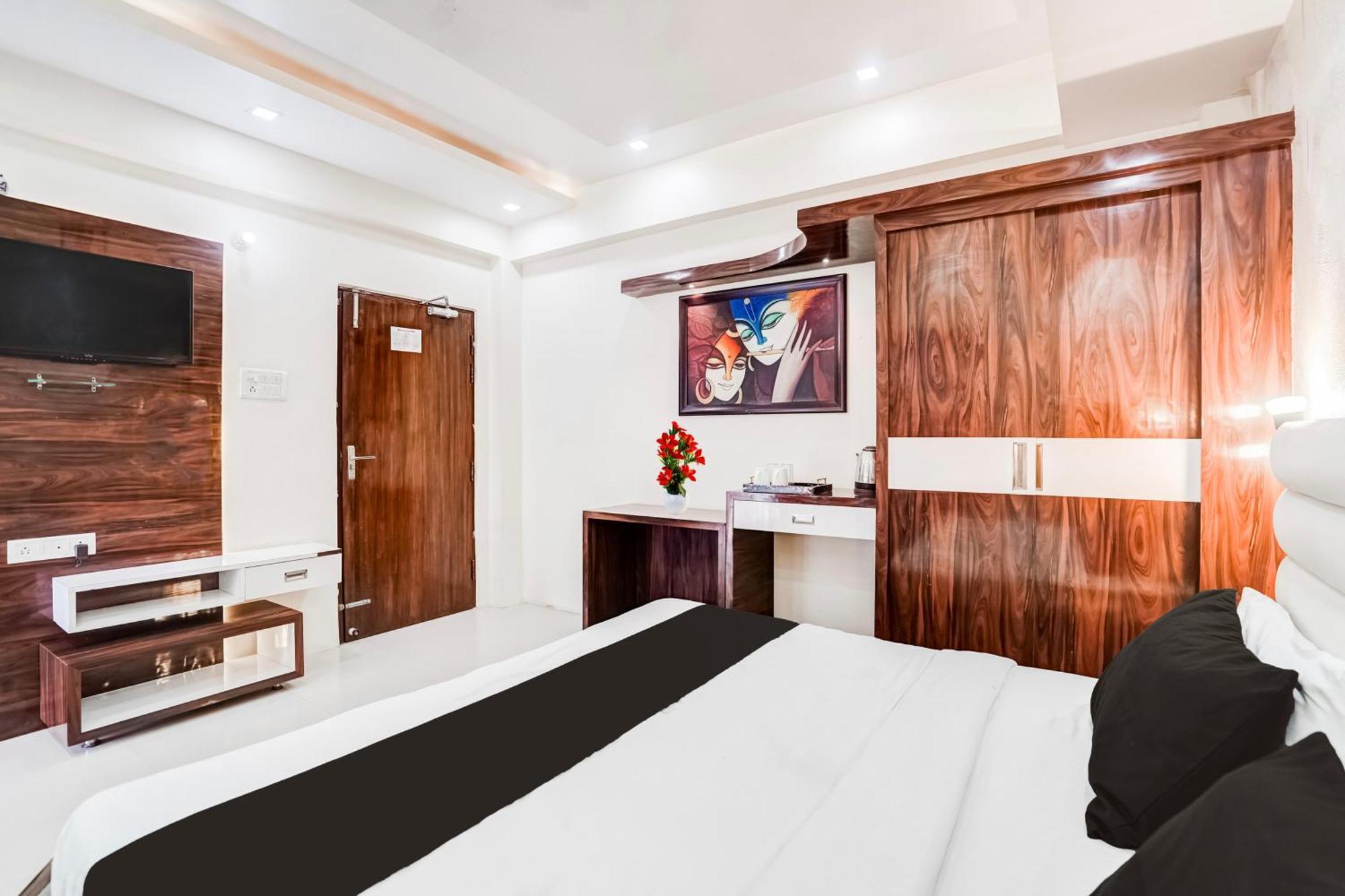 Super Hotel O Sgpgi Bijnaur Buitenkant foto