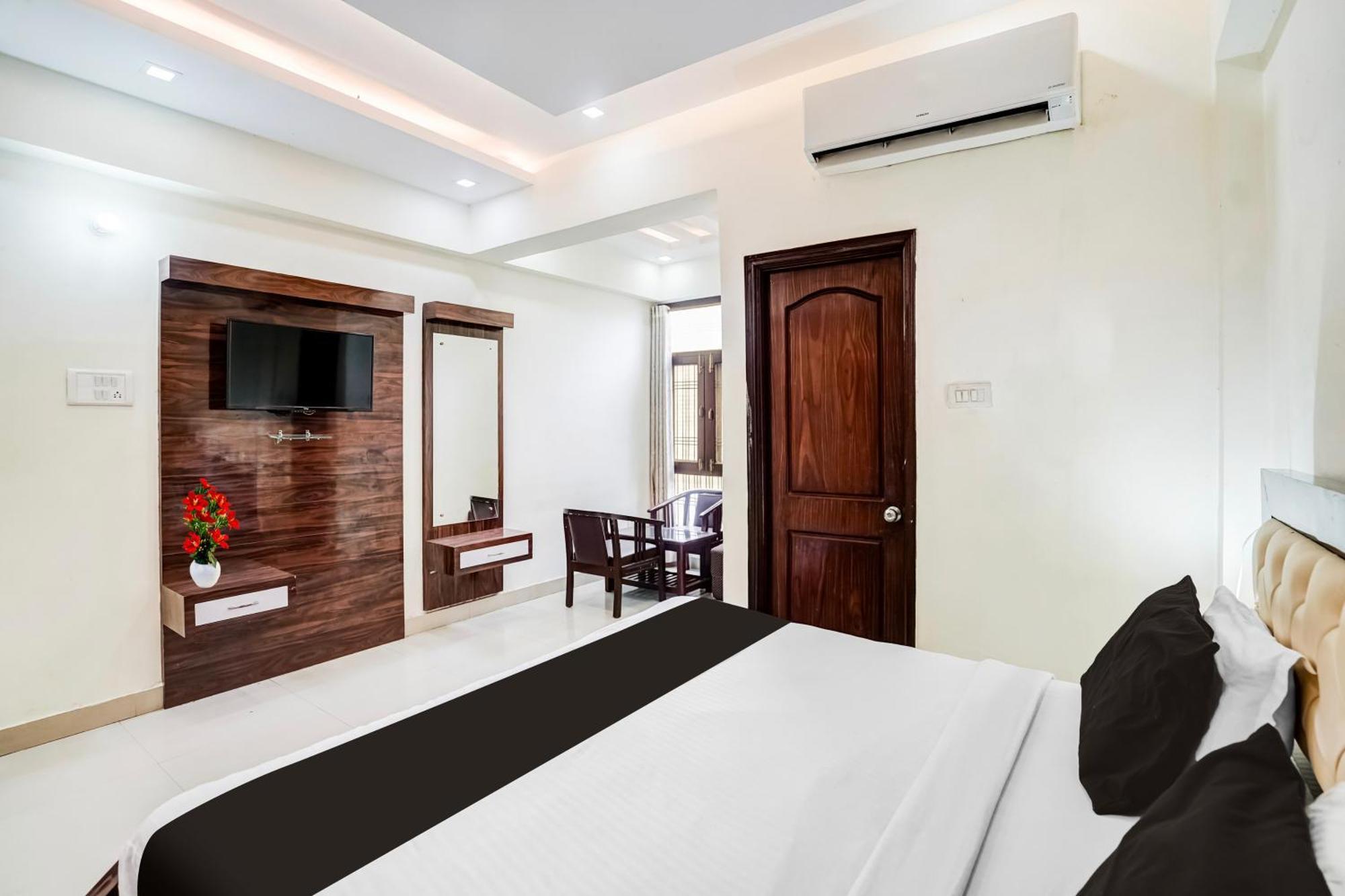 Super Hotel O Sgpgi Bijnaur Buitenkant foto